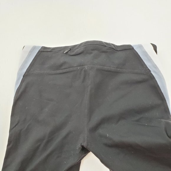 Gap Fit Capris XS Gfast Black Gray white Stripe Le‎ - Picture 8 of 8